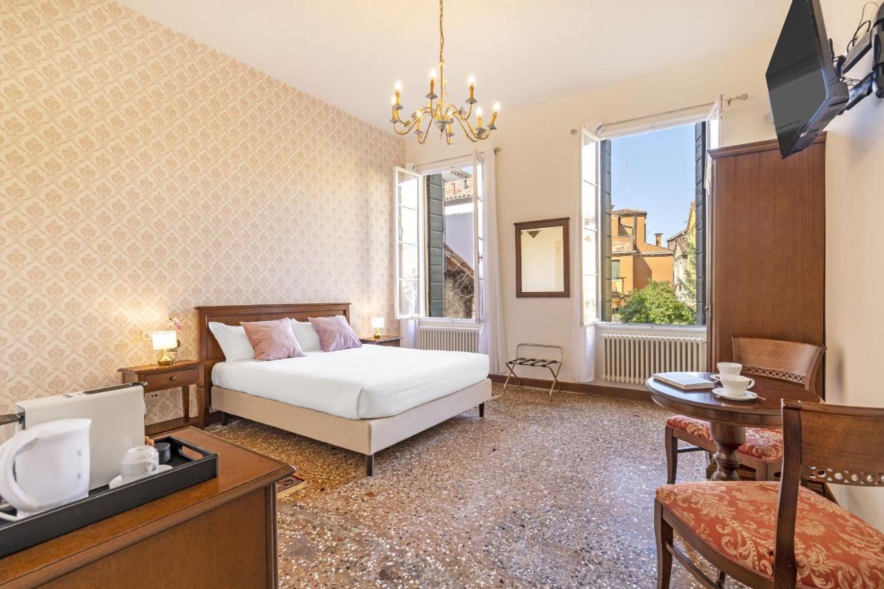 Residenza Centopietre - Dorsoduro By Wonderful Italy Venedig Eksteriør billede