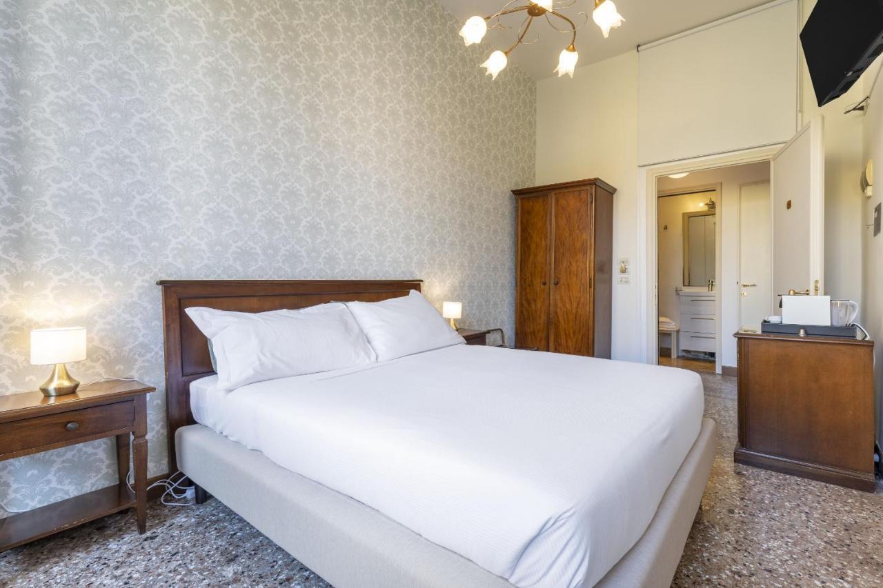 Residenza Centopietre - Dorsoduro By Wonderful Italy Venedig Eksteriør billede