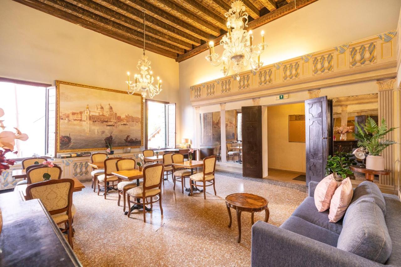 Residenza Centopietre - Dorsoduro By Wonderful Italy Venedig Eksteriør billede